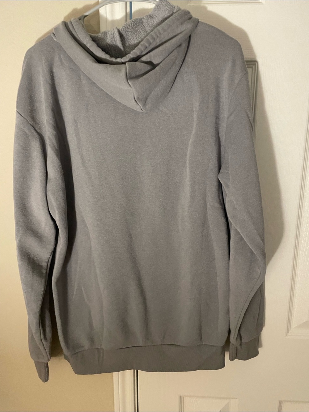 Bratz 2001 Graphic Hoodie — Gray with Colorful Doll Prints - Picture 3 of 3